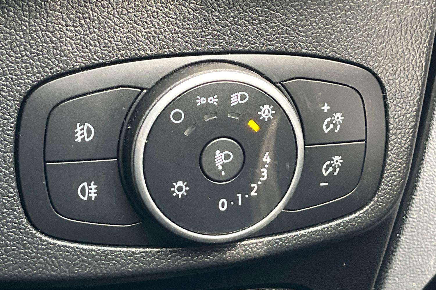 Ford Focus Photo 38