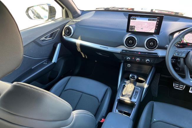 Audi Q2 Photo 58