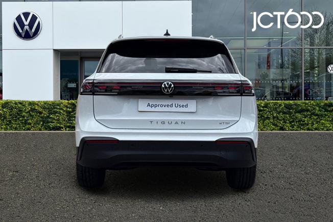 VOLKSWAGEN Tiguan Photo 7