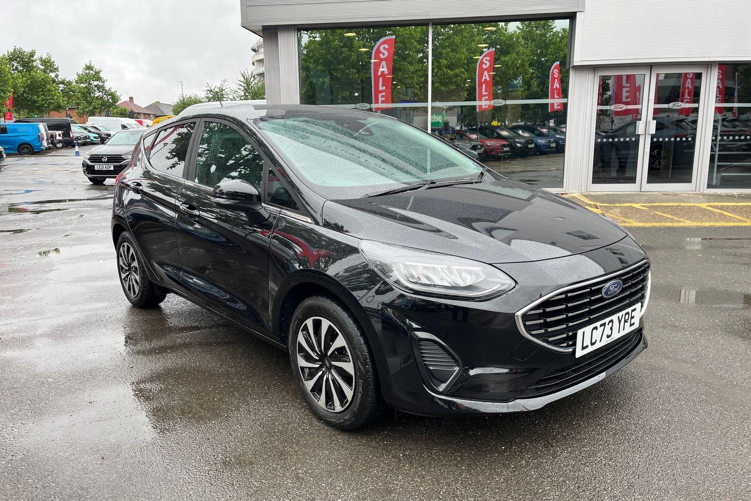 Ford FIESTA Photo 37