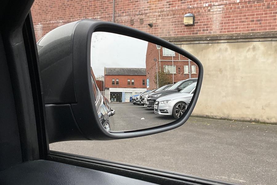 Ford FOCUS Photo autoimg-13c0d2b7895a583ae9b8fbacf368fc0bf6bbc4e3.jpg