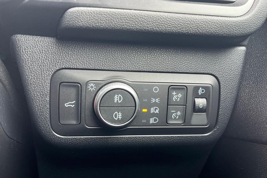 Ford KUGA Photo autoimg-13c29e626c25682e448b70d2114ad41ebfb57805.jpg