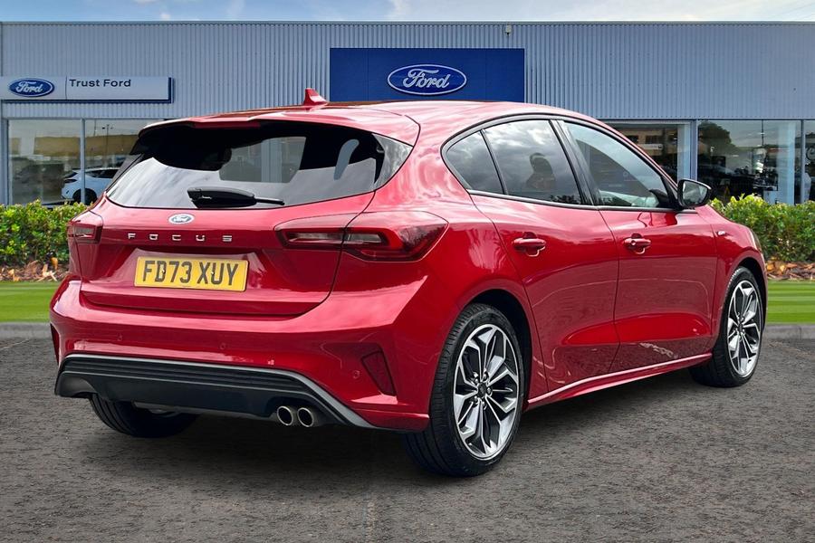 Ford FOCUS Photo autoimg-13c3e6f4ccd28a5ba781d3eb587de49fa84b959c.jpg