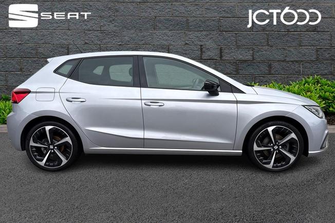 SEAT Ibiza Photo 4