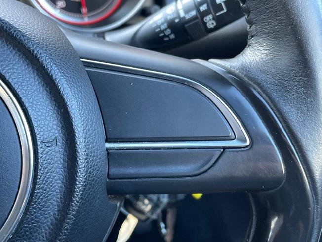 SUZUKI Swift Photo 17