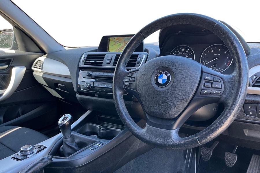BMW 1 Series Photo autoimg-13cc488255187dbab836e3f29d8921da82c10e2a.jpg