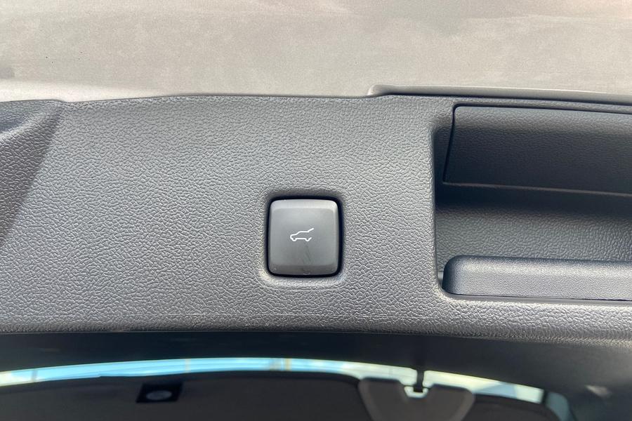 Ford KUGA Photo autoimg-13cc7614404907fd6cfc63bcffe31251cc4d9844.jpg