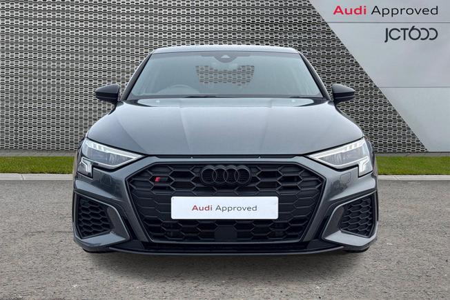 AUDI S3 Photo 8