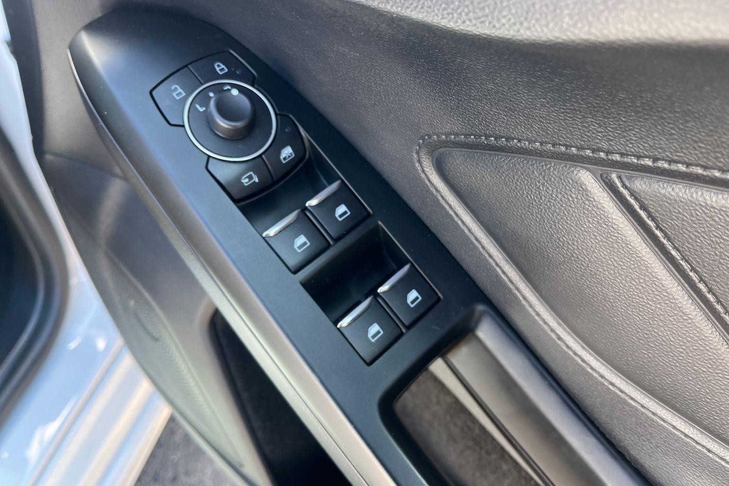 Ford Focus Photo 15
