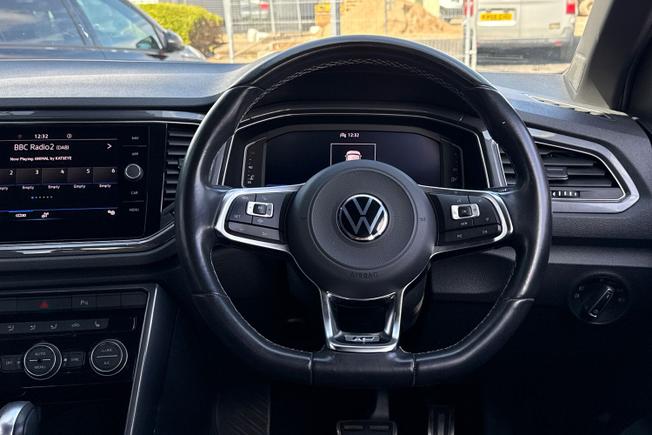 VOLKSWAGEN T-Roc Photo 11