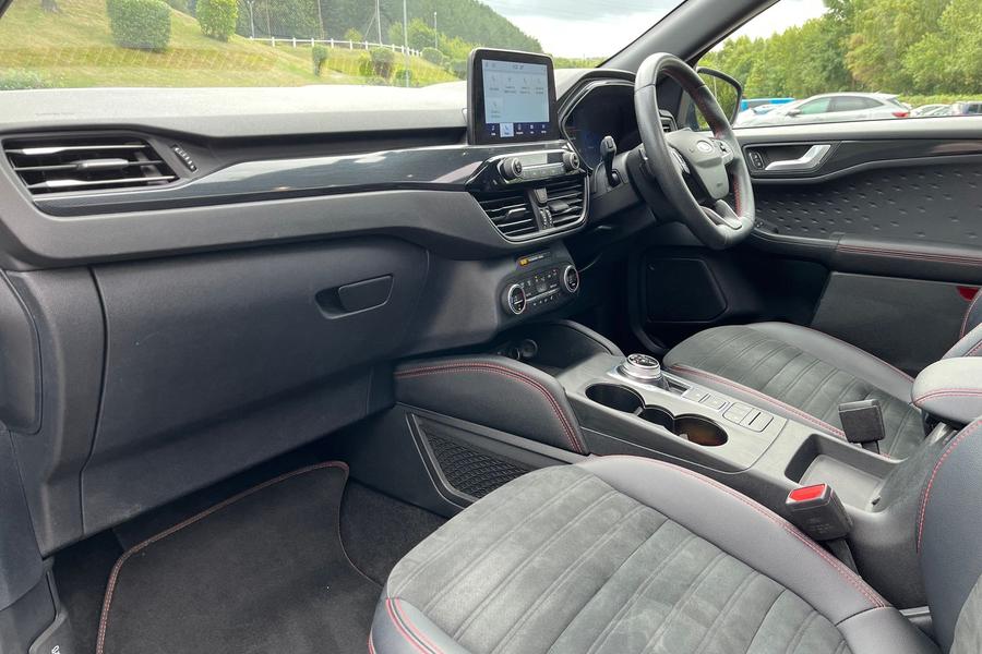 Ford KUGA Photo autoimg-13d676337f891b4ebed4fb958570643324809c20.jpg