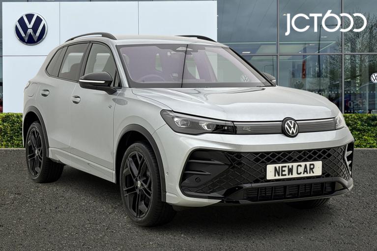 Used 2026 VOLKSWAGEN  Tiguan  Black Edition 2.0 TSI 4motion Oyster Silver Metallic at JCT600