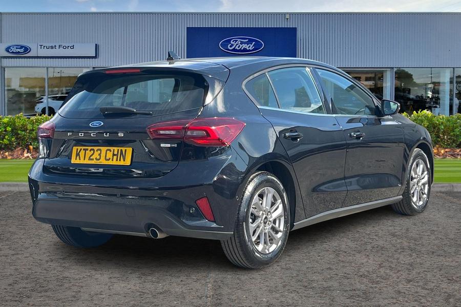Ford Focus Photo autoimg-13dd936657a9836287942368c02159364a0bb449.jpg