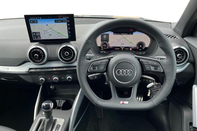 AUDI Q2 Photo 11