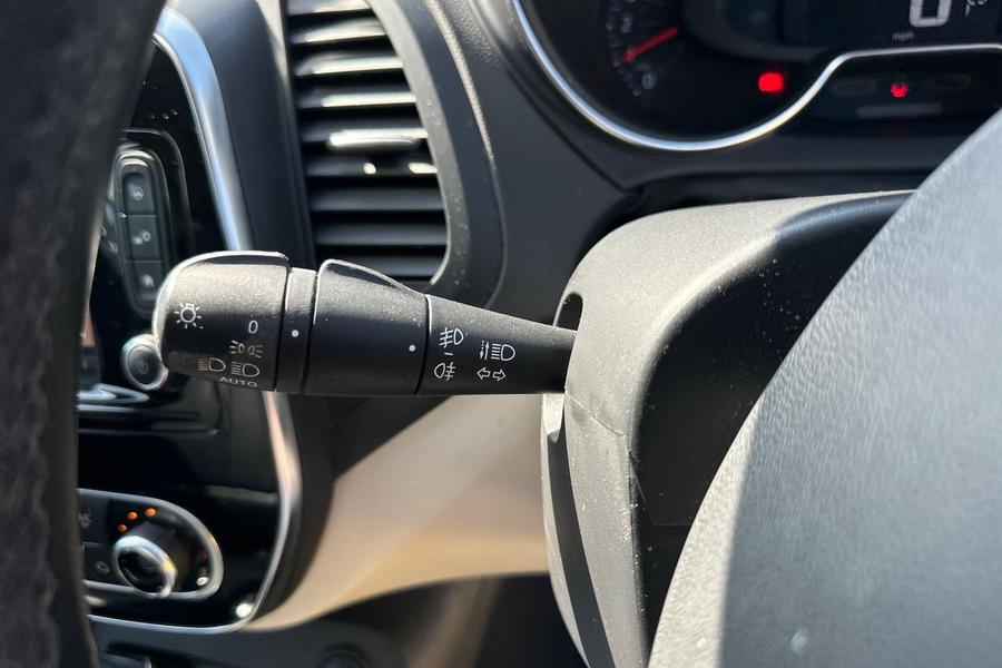 Renault CAPTUR Photo autoimg-13e081fb9f0a341d735d14286d479ac1585a387c.jpg