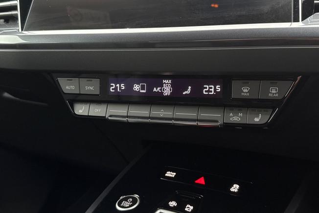AUDI Q4 e-tron Photo 38