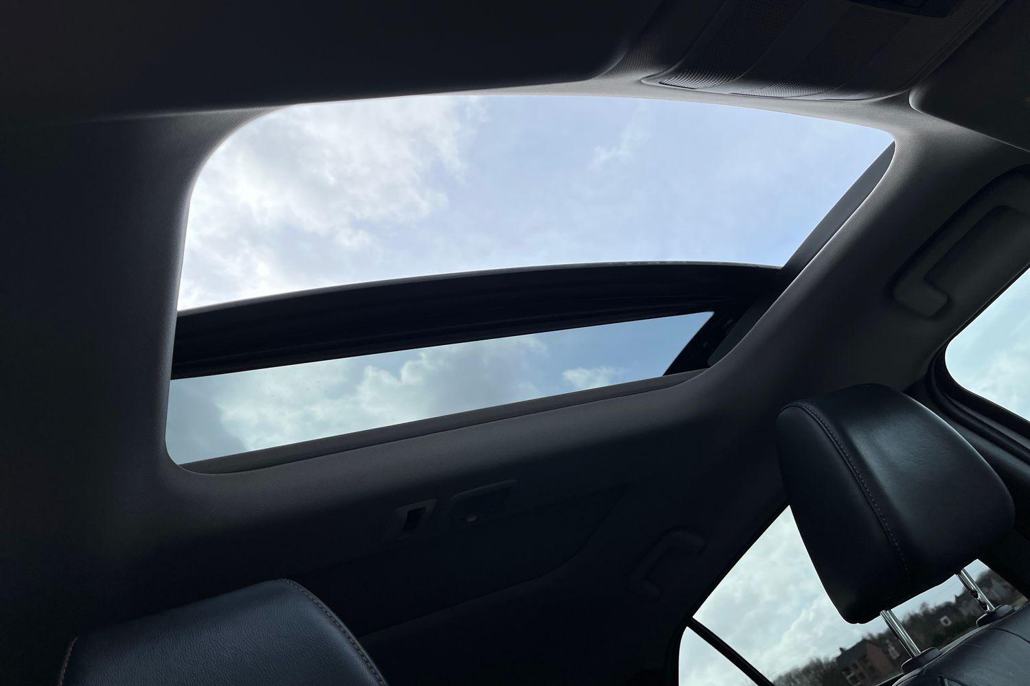 Mitsubishi ECLIPSE CROSS Photo 29