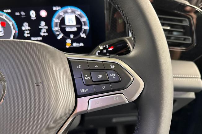 VOLKSWAGEN Tiguan Photo 17
