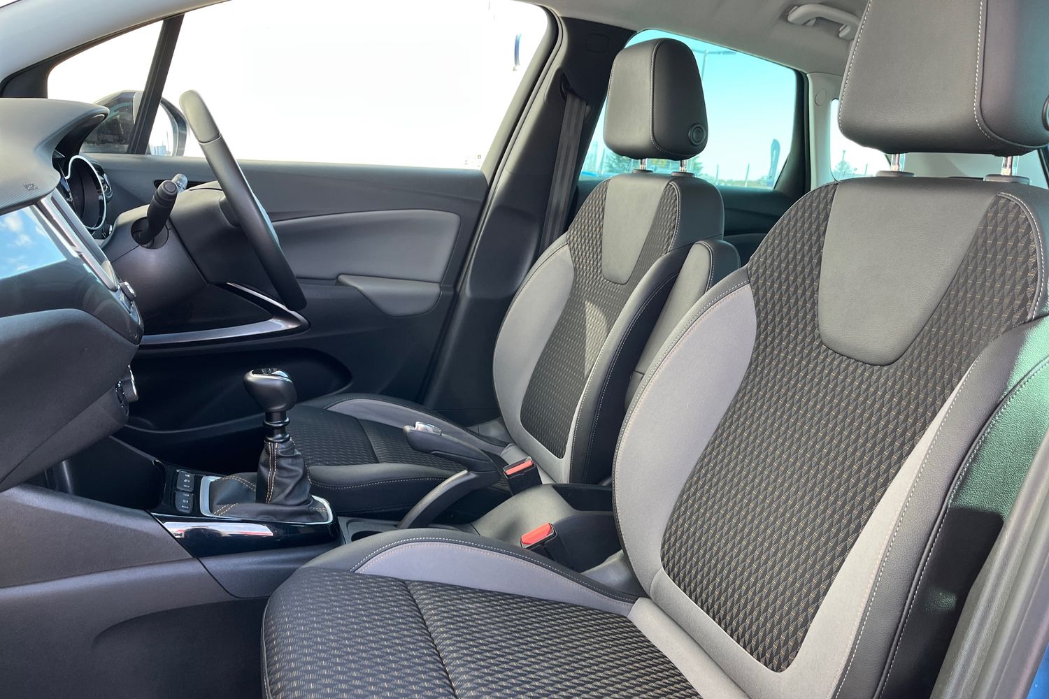 Vauxhall CROSSLAND X Photo 18