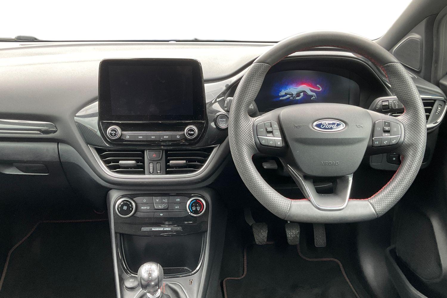 Ford PUMA Photo 10