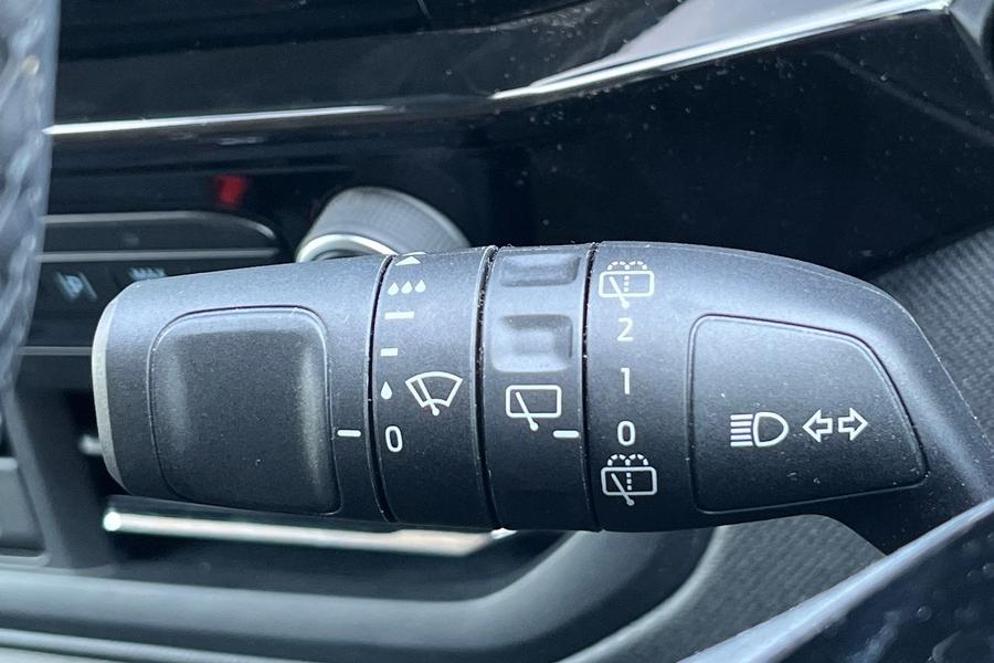 Ford TOURNEO CUSTOM Photo autoimg-13e97636ee6f87a5403df636c6b388efed7b9ea5.jpg