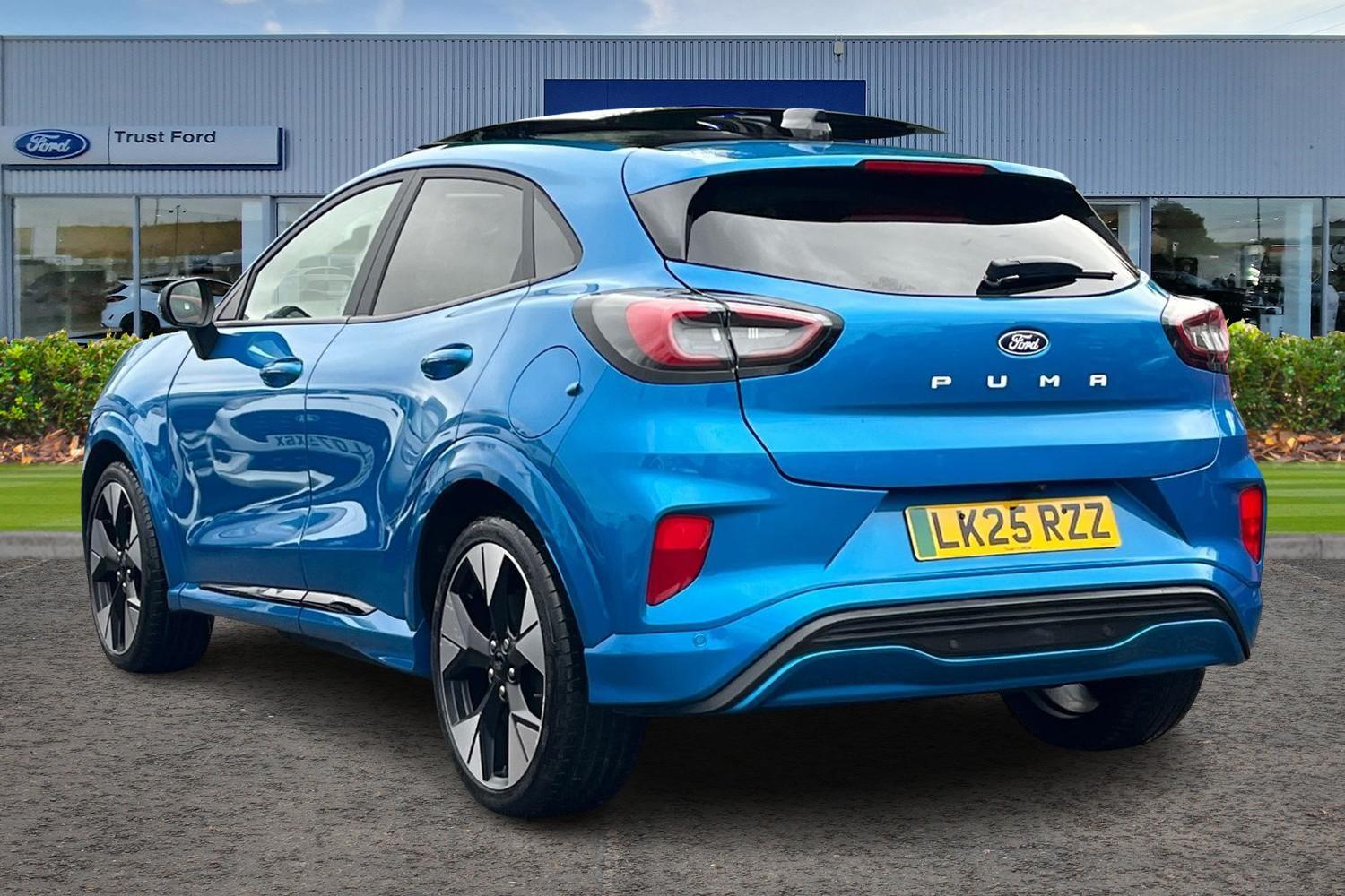 Ford Puma Gen-E Photo 1