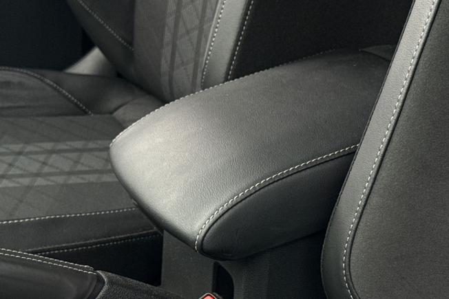 VOLKSWAGEN T-Cross Photo 41