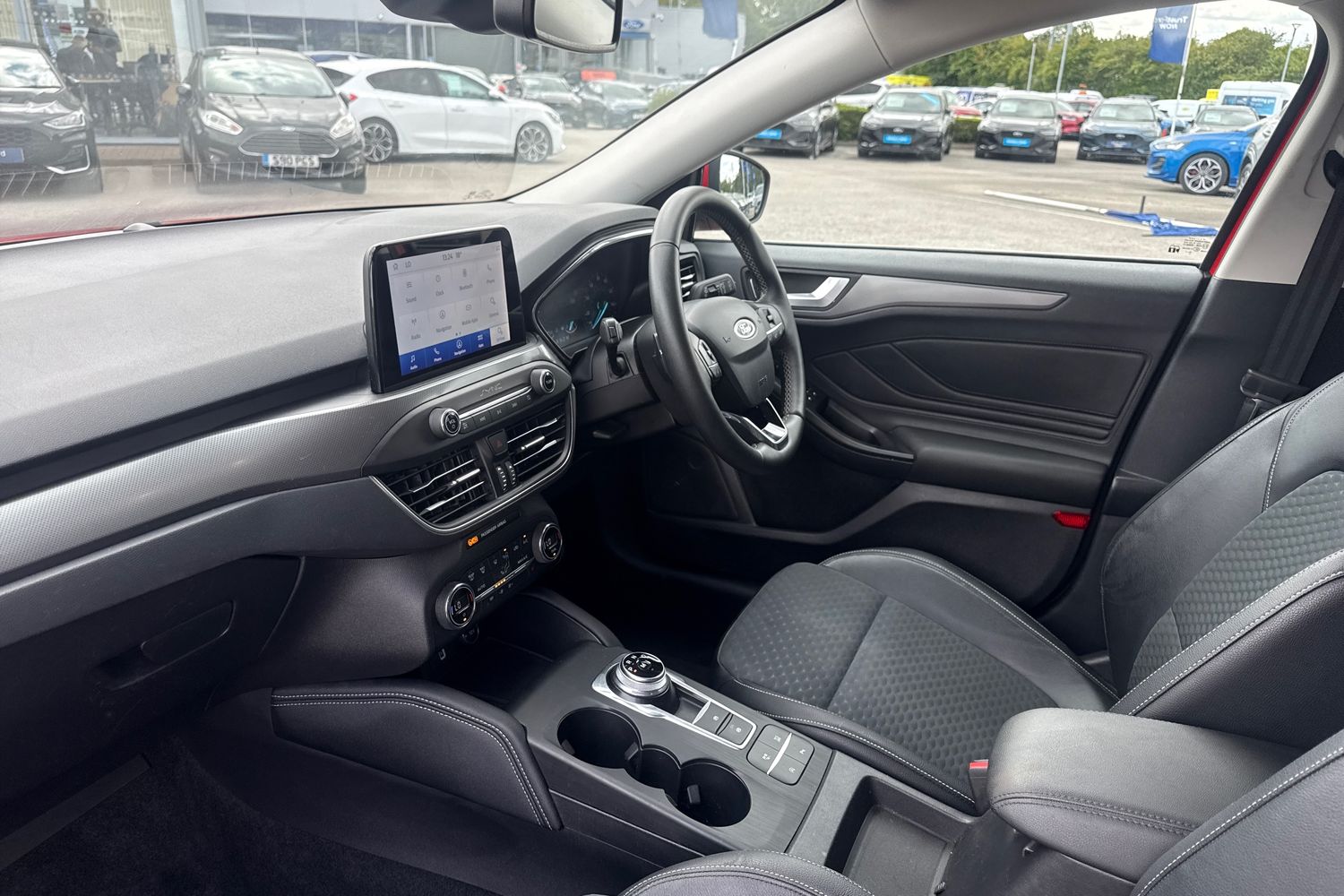 Ford FOCUS Photo 17