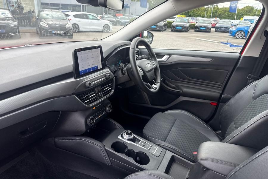 Ford FOCUS Photo autoimg-13eee6c58136be2e06337ea9665d097a059df3dd.jpg