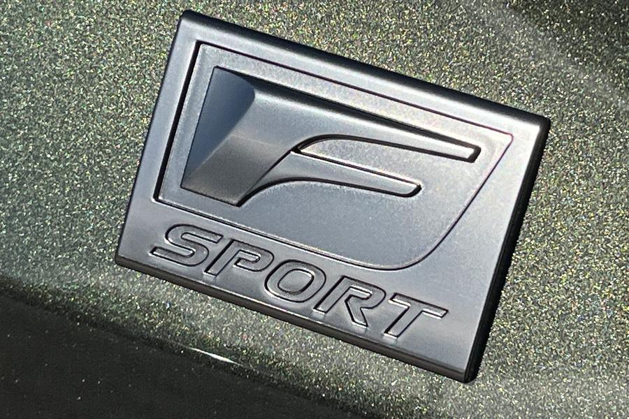 Lexus UX Photo autoimg-13ef681e1b1f6e0a9fab5e66f045bff662a4a89a.jpg