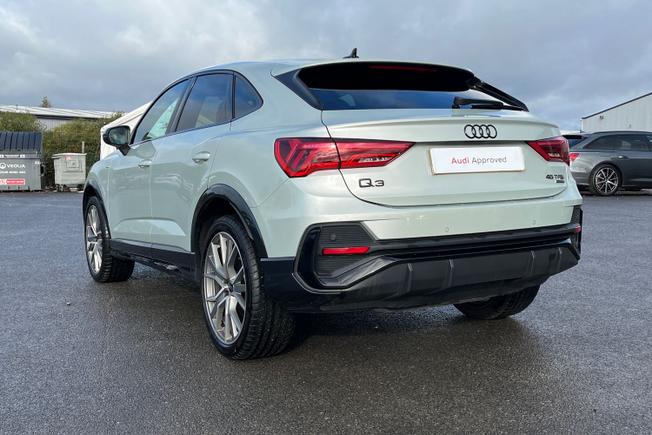 AUDI Q3 Photo 33