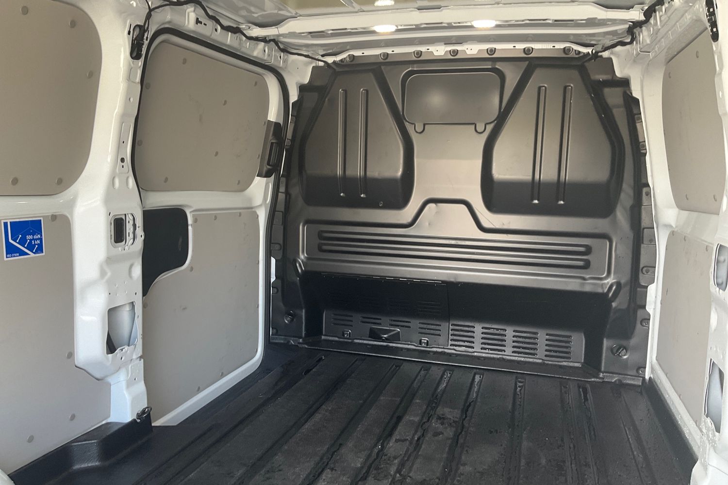 Ford E-Transit Custom Photo 3