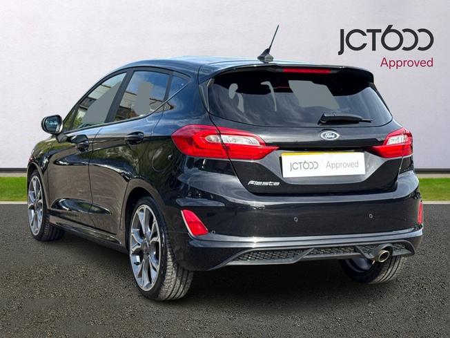 FORD Fiesta Photo 3