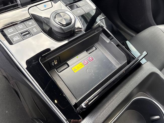 TOYOTA bZ4X Photo 55