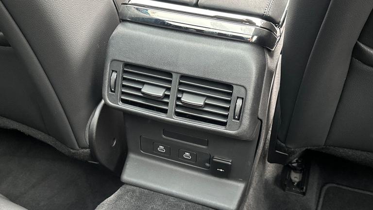 Used Land Rover Range Rover Velar GX74TLV 18