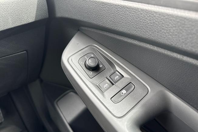 VOLKSWAGEN Caddy Photo 37