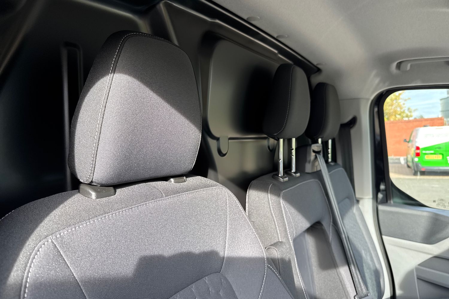 Ford TRANSIT CUSTOM Photo 27