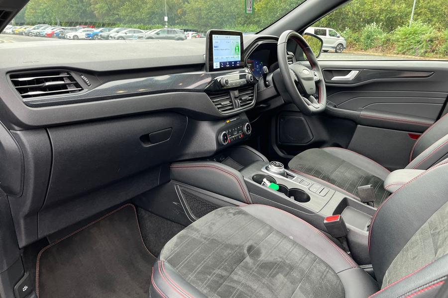 Ford Kuga Photo autoimg-13fe8637760963e3ec92b7f580ab450a0a463773.jpg