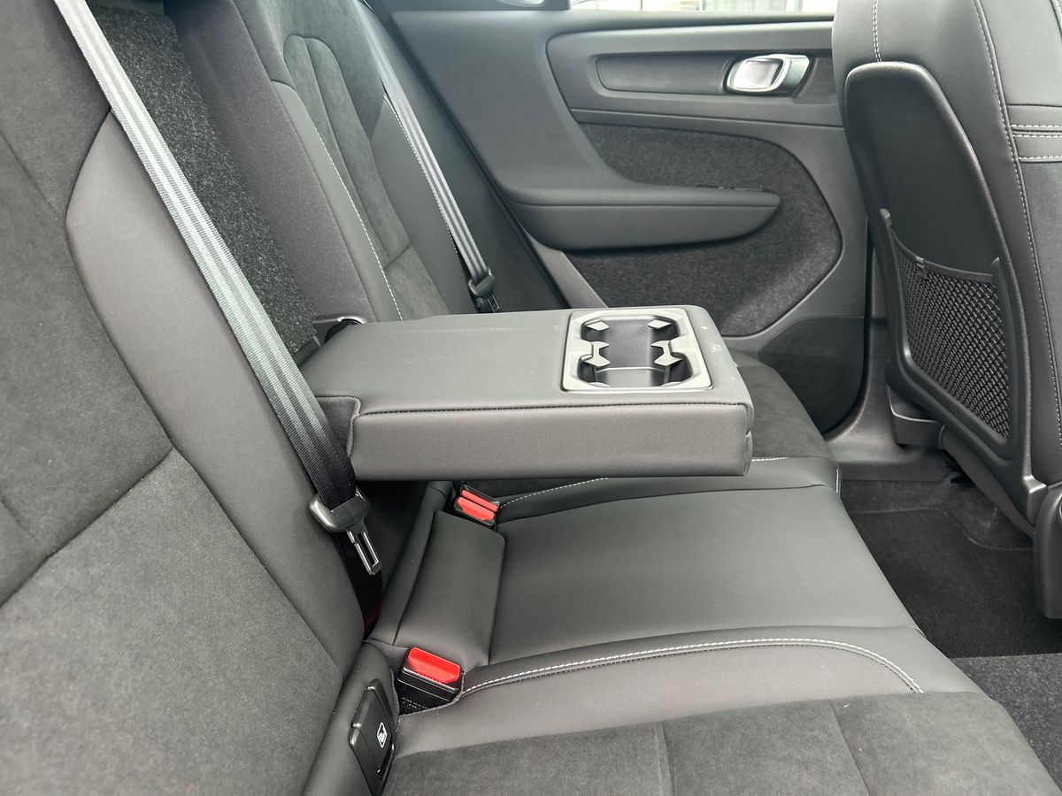 Volvo XC40 Photo 30