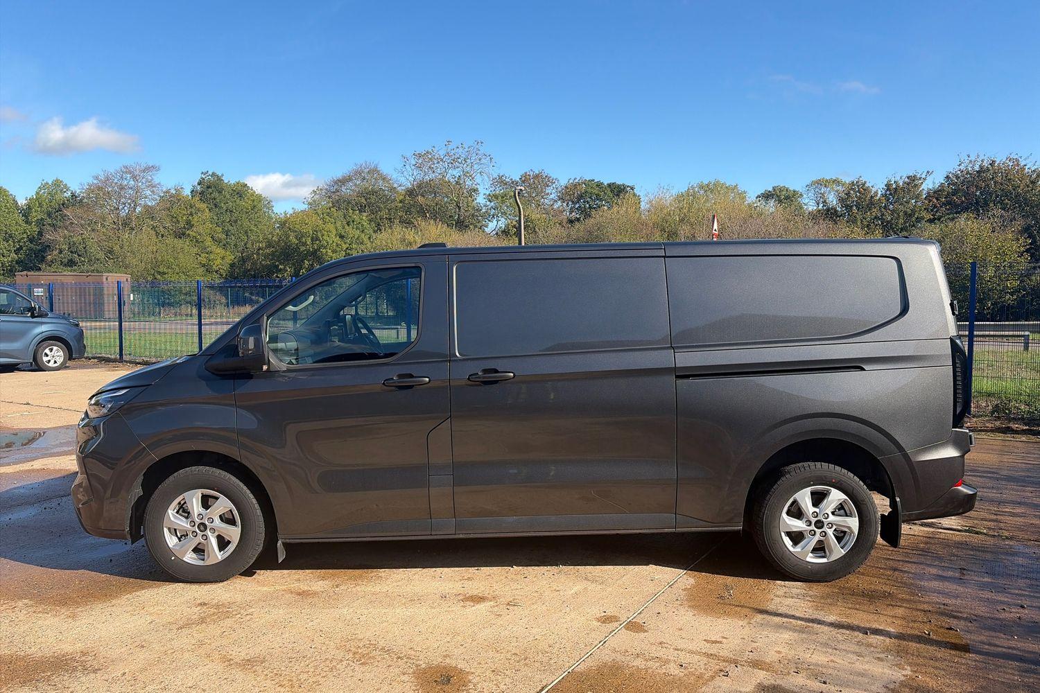 Ford TRANSIT CUSTOM Photo 22