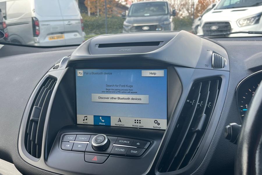 Ford KUGA Photo autoimg-140773205693edd54d49205ac2149287d4542fa7.jpg