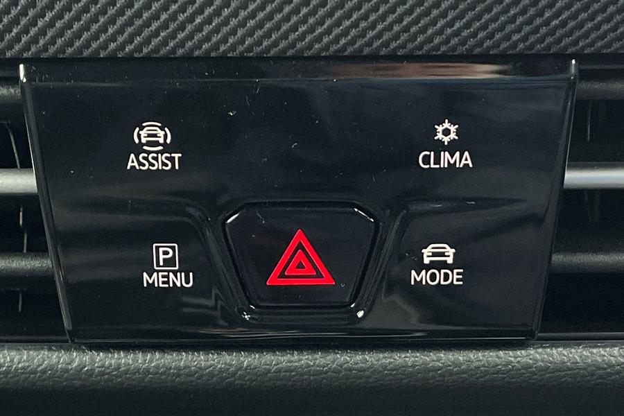 Volkswagen Golf Photo autoimg-140b99c423cac1a1d954d912e0748b9d2b581729.jpg