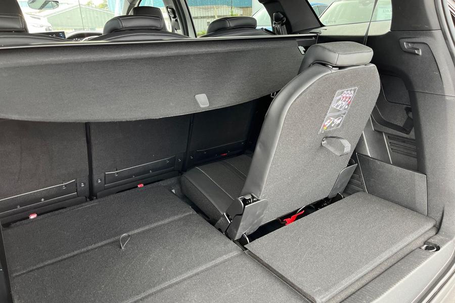 Peugeot 5008 Photo autoimg-140cbd668d3b158bc030e4965c8d57a42f70680b.jpg