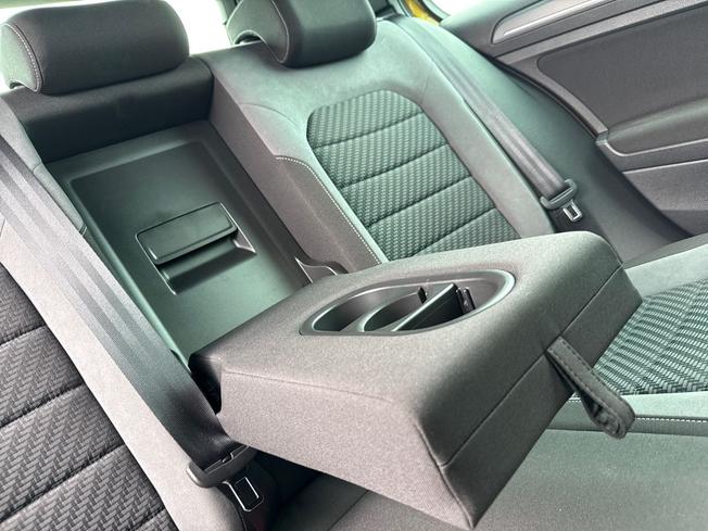 VOLKSWAGEN Golf Photo 24