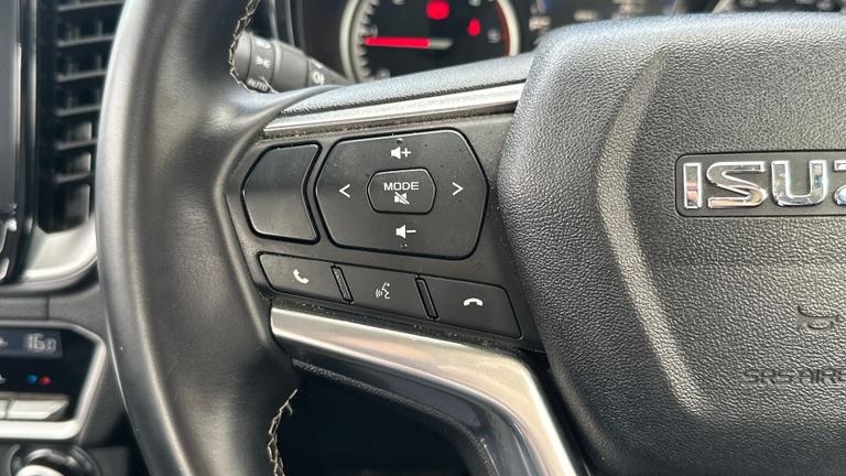 Used Isuzu D-Max WK74XBL 15