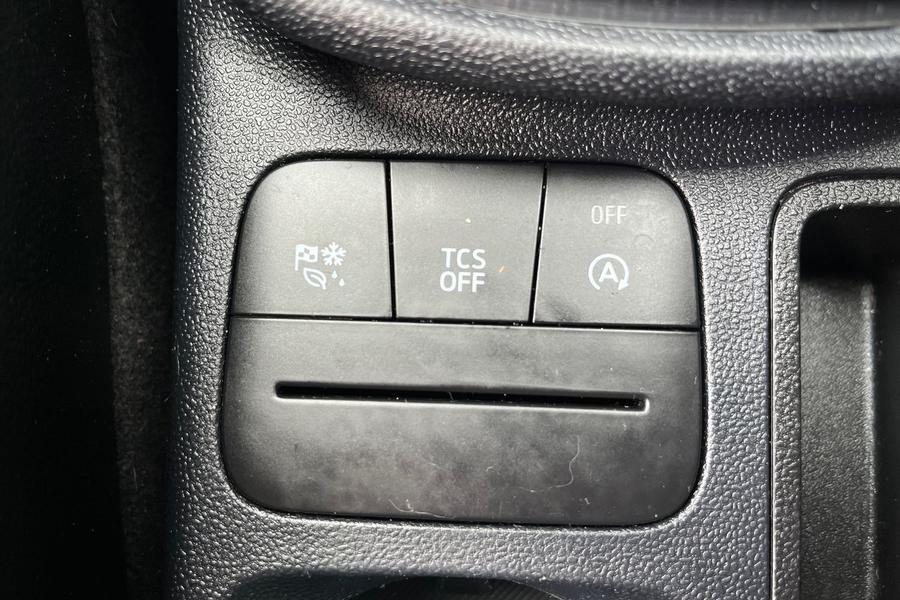 Ford FIESTA Photo autoimg-1410043c269c685f6cf0ffe2410d07c18e3fa80b.jpg