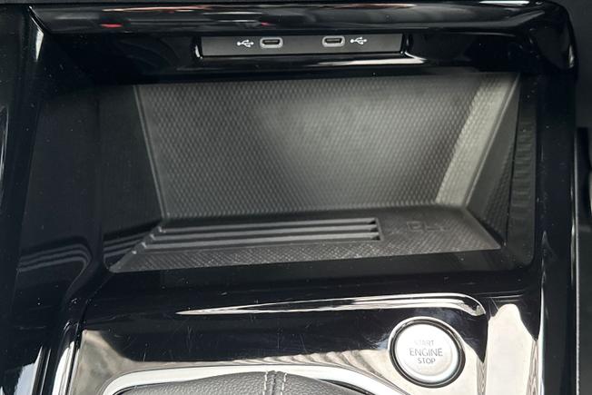 VOLKSWAGEN Golf Photo 23