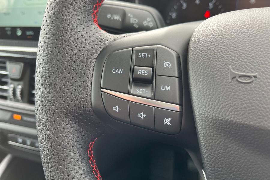 Ford FOCUS Photo autoimg-14151e48452fa1424a398d012938dc62941f4c50.jpg