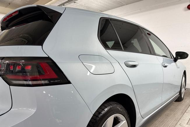 VOLKSWAGEN Golf Photo 38