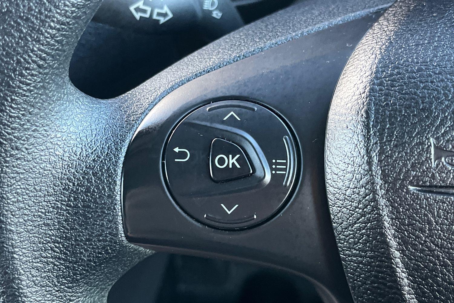 Ford TRANSIT CONNECT Photo 26